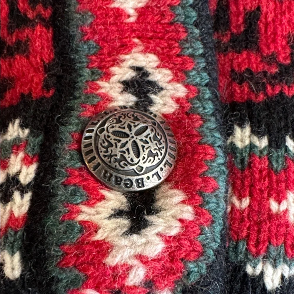 XL Vtg.L.L.Bean 100% Merino Lambswool red and black Nordic Fair Isle sweater.XL